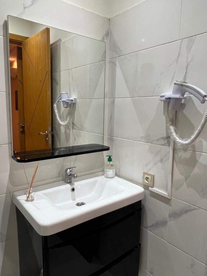 Bel Appart+2 Room+Wifi+Gare Casa Voyageur+Tram Casablanca Exteriör bild