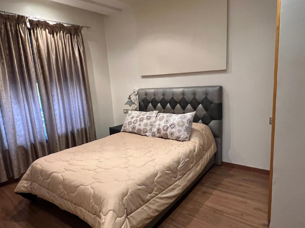 Bel Appart+2 Room+Wifi+Gare Casa Voyageur+Tram Casablanca Exteriör bild